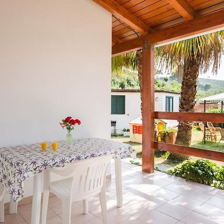 One Love Apartments Lupetto Exterior foto