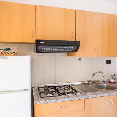 One Love Apartments Lupetto Exterior foto