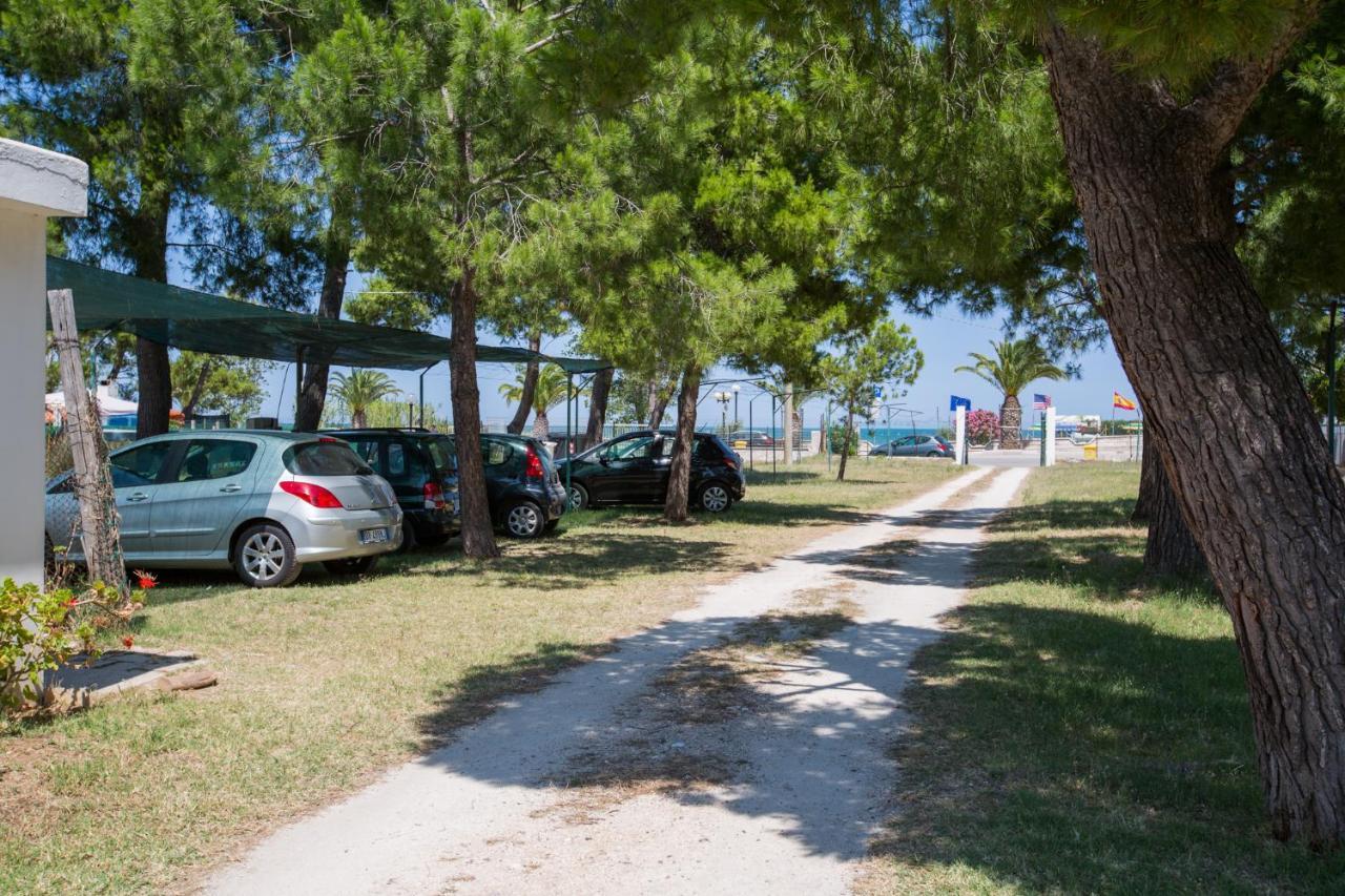 One Love Apartments Lupetto Exterior foto